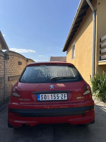 Peugeot 206 plus 