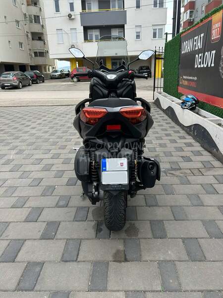 Yamaha Xmax