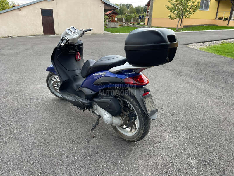 Piaggio Beverly 125
