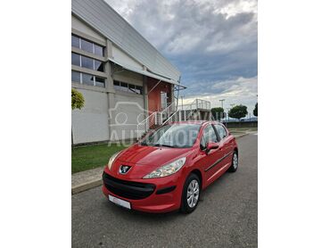 Peugeot 207 5 4 k w / peZo Motor