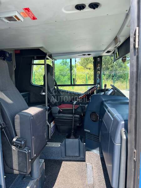 Neoplan n1122