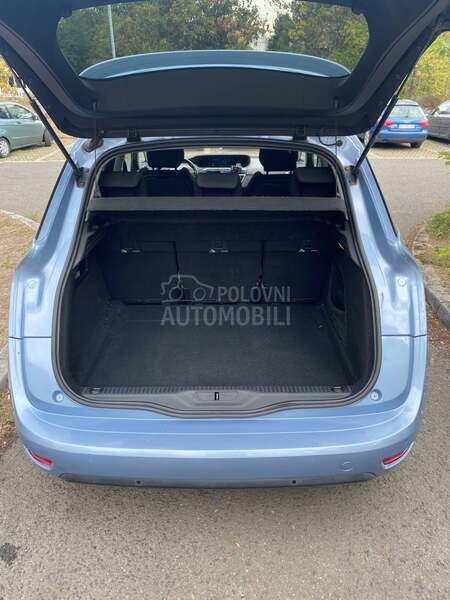 Citroen C4 Picasso 1560