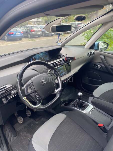 Citroen C4 Picasso 1560