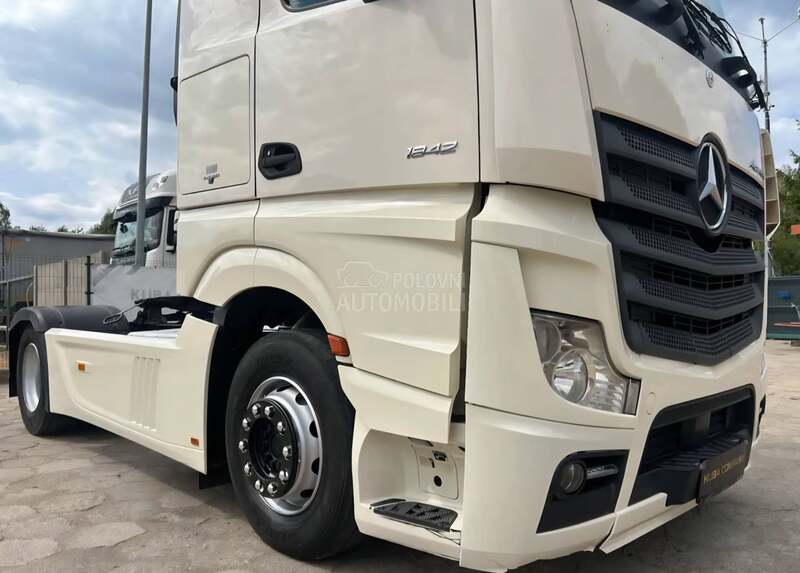 Mercedes Benz ACTROS 1842