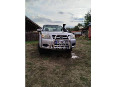 Mazda BT-50 safari