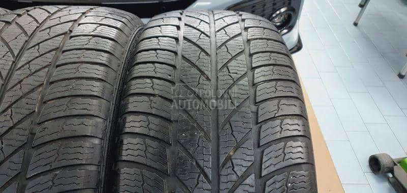 Gislaved 255/55 R18 Zimska