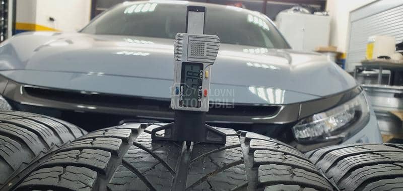 Gislaved 255/55 R18 Zimska