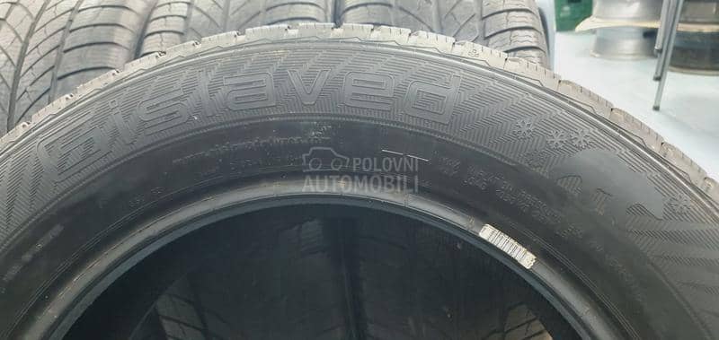 Gislaved 255/55 R18 Zimska