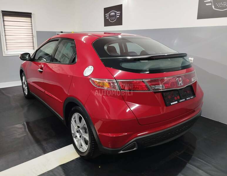 Honda Civic 1,4b BESPREK0RNA