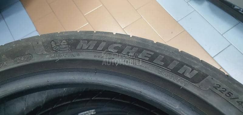 Michelin 225/45 R19 Letnja