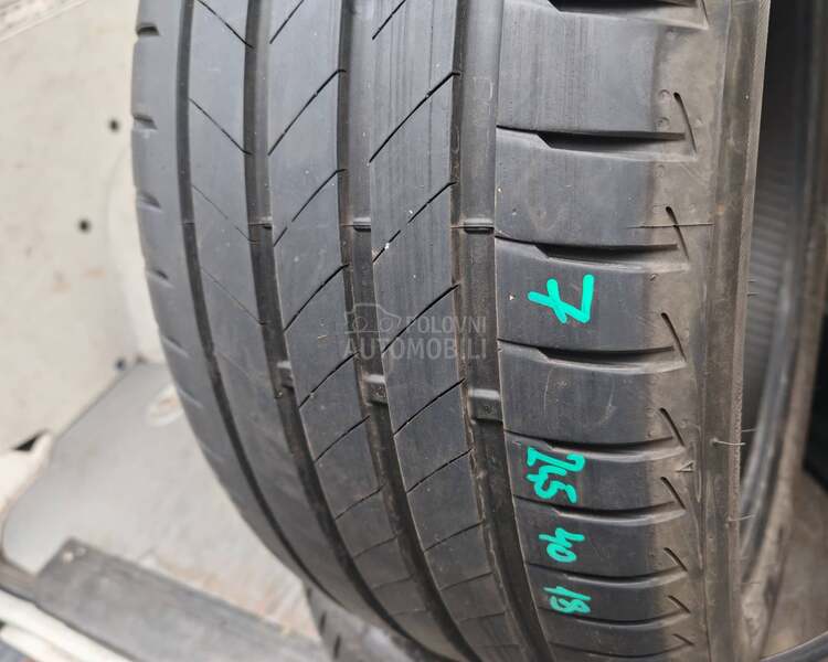 Bridgestone 245/40 R18 Letnja