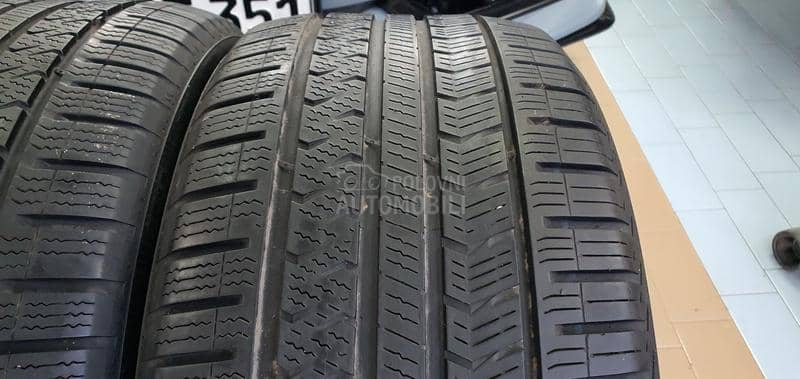 Vredestein 245/45 R17 Zimska