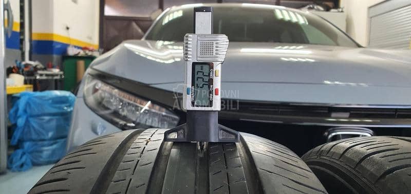 Dunlop 225/60 R18 Letnja