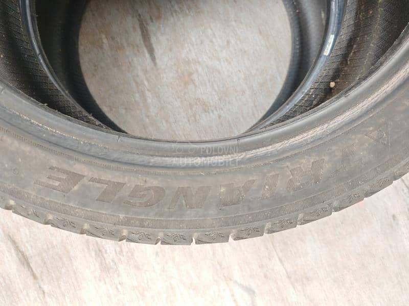 Triangle 255/40 R19 Zimska