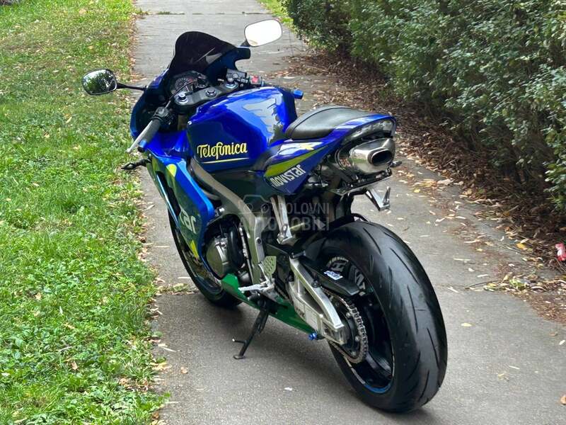 Honda CBR 600RR  CBR 600 RR