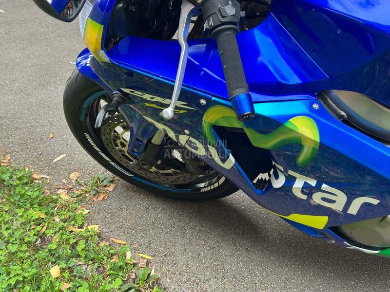 Honda CBR 600RR  CBR 600 RR