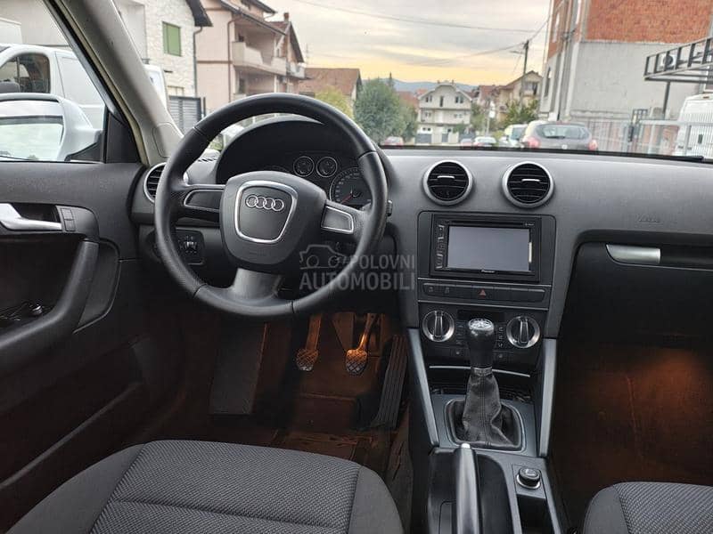Audi A3 1.6 TDI Pano Perla