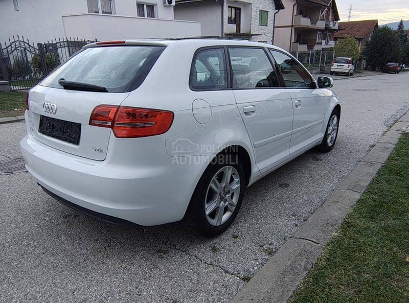 Audi A3 1.6 TDI Pano Perla