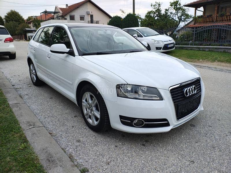 Audi A3 1.6 TDI Pano Perla