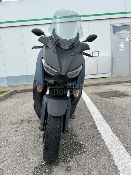 Yamaha xmax
