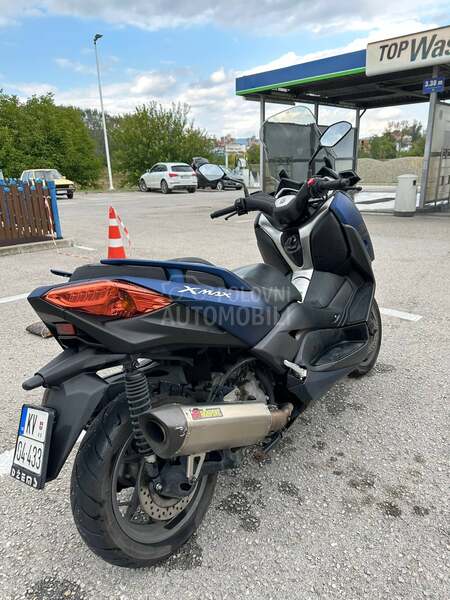 Yamaha xmax