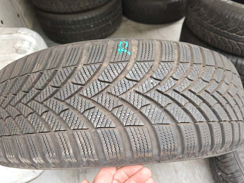 Semperit 205/60 R16 Zimska