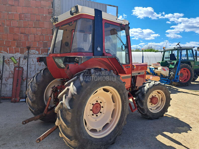 Case IH 745