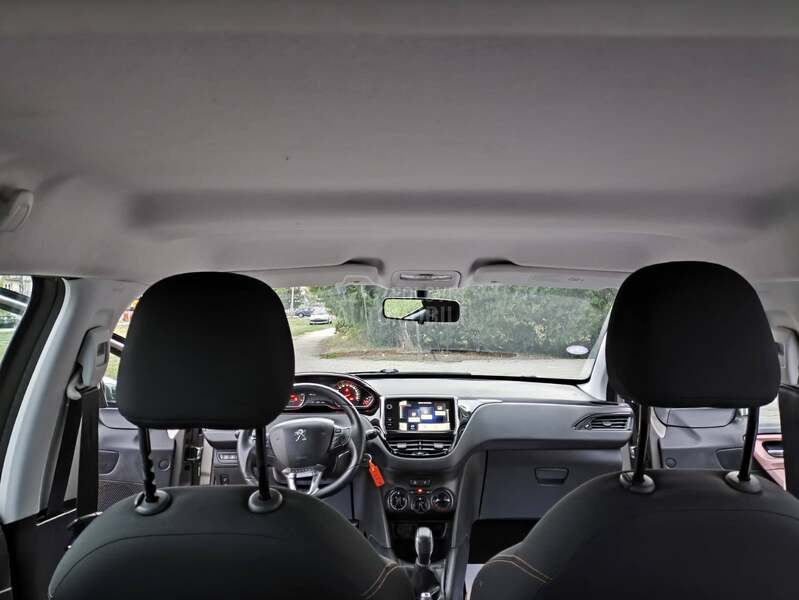 Peugeot 208 1.2 UrbanSoul