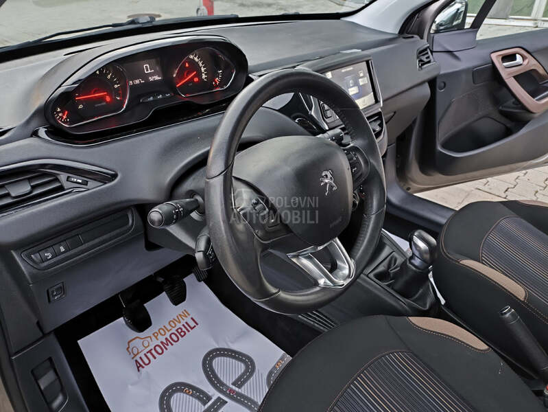 Peugeot 208 1.2 UrbanSoul