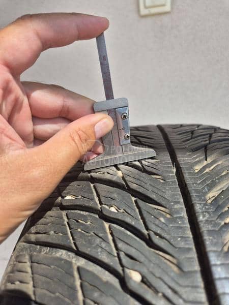 Michelin 225/65 R17 Zimska