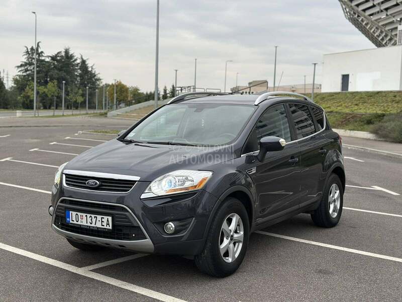 Ford Kuga TITANIUM, PANO