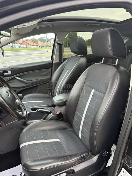 Ford Kuga TITANIUM, PANO