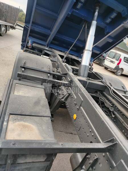 Mercedes Benz AXOR 1828 Kiper Kran