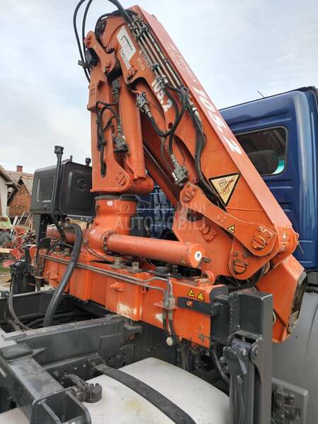 Mercedes Benz AXOR 1828 Kiper Kran