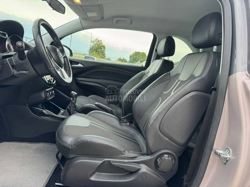 Opel Adam LED / KOŽA