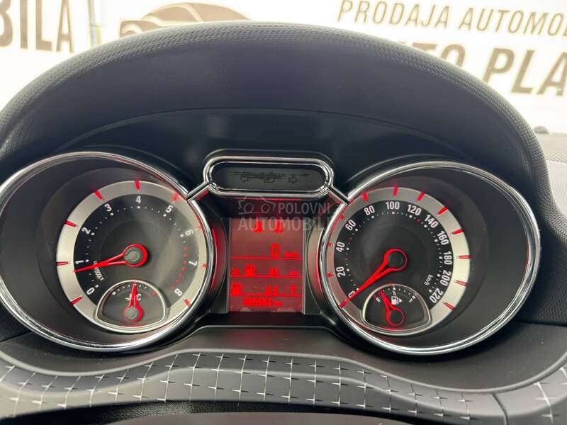 Opel Adam LED / KOŽA