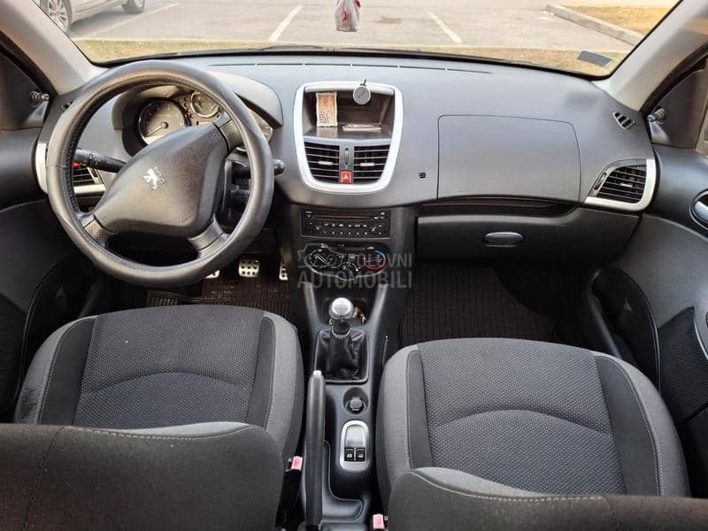 Peugeot 206 plus 