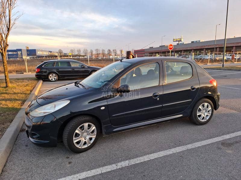 Peugeot 206 plus 