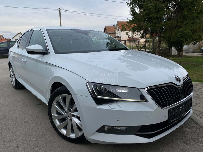 Škoda Superb 2.0TDI/DSG/ACC/LED
