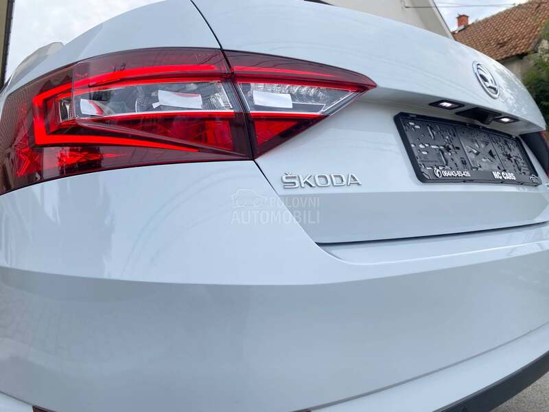 Škoda Superb 2.0TDI/DSG/ACC/LED