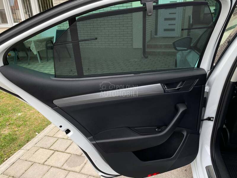 Škoda Superb 2.0TDI/DSG/ACC/LED