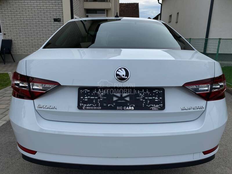 Škoda Superb 2.0TDI/DSG/ACC/LED