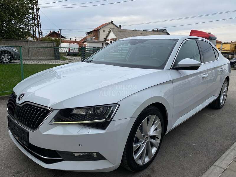 Škoda Superb 2.0TDI/DSG/ACC/LED