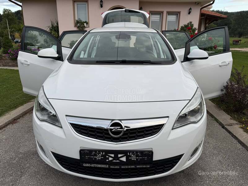 Opel Astra J 1.4 SVAJCARSKA NOV