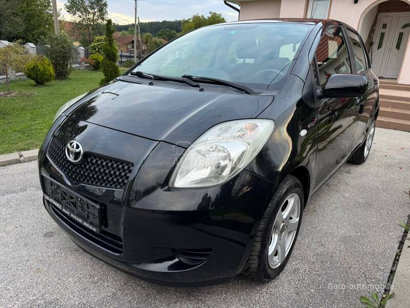 Toyota Yaris 1.3SVAJCARSKA NOV