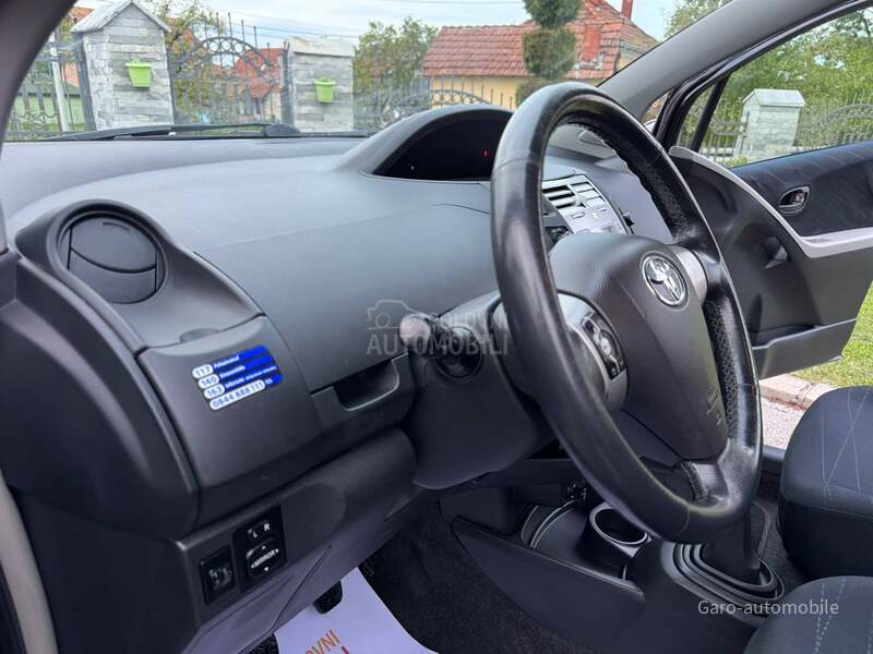 Toyota Yaris 1.3SVAJCARSKA NOV