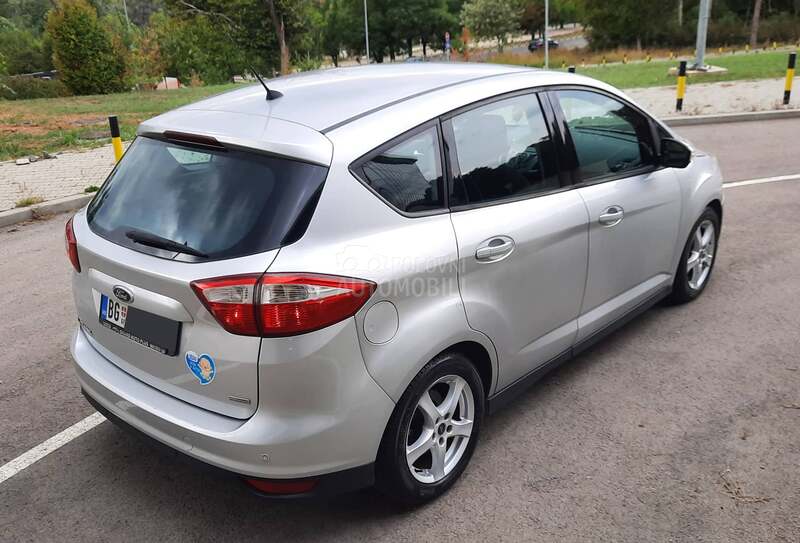Ford C-Max TITANIUM