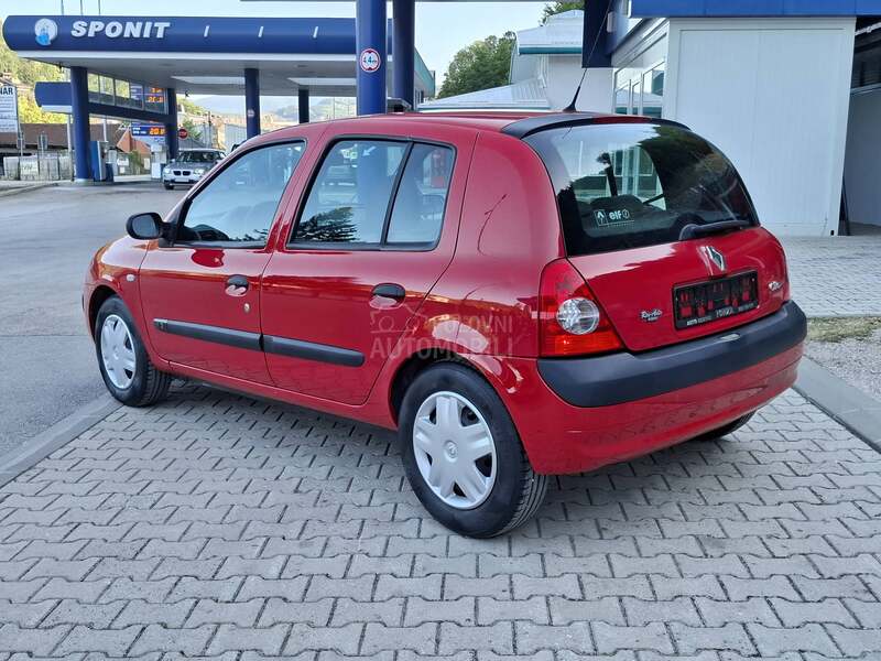 Renault Clio R E D A K
