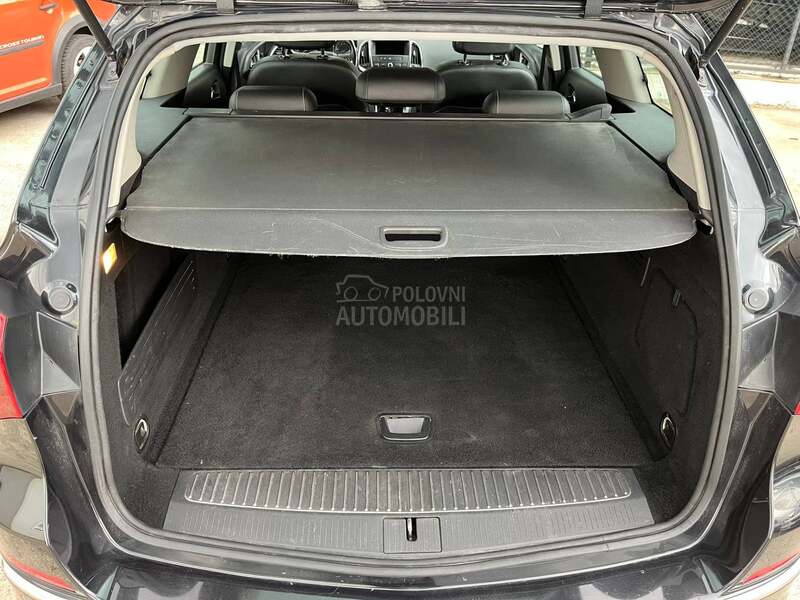 Opel Astra J 