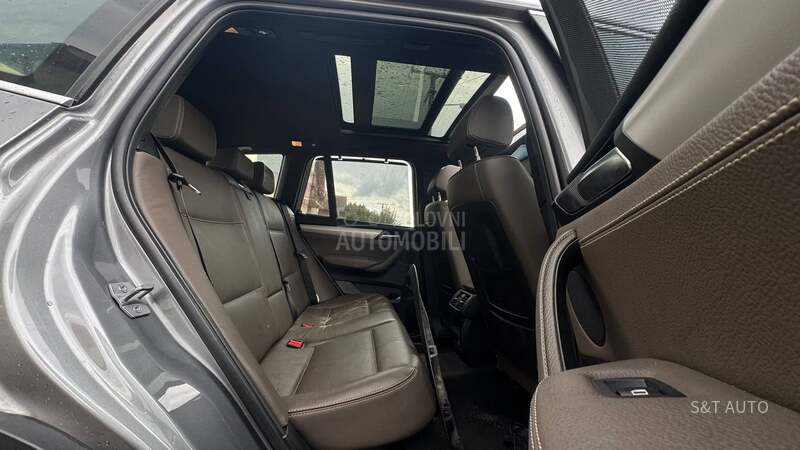 BMW X3 3.0 D/LED/PANO/FUL